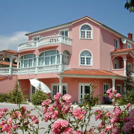 Hotel Villa Vera Fazana Exterior photo